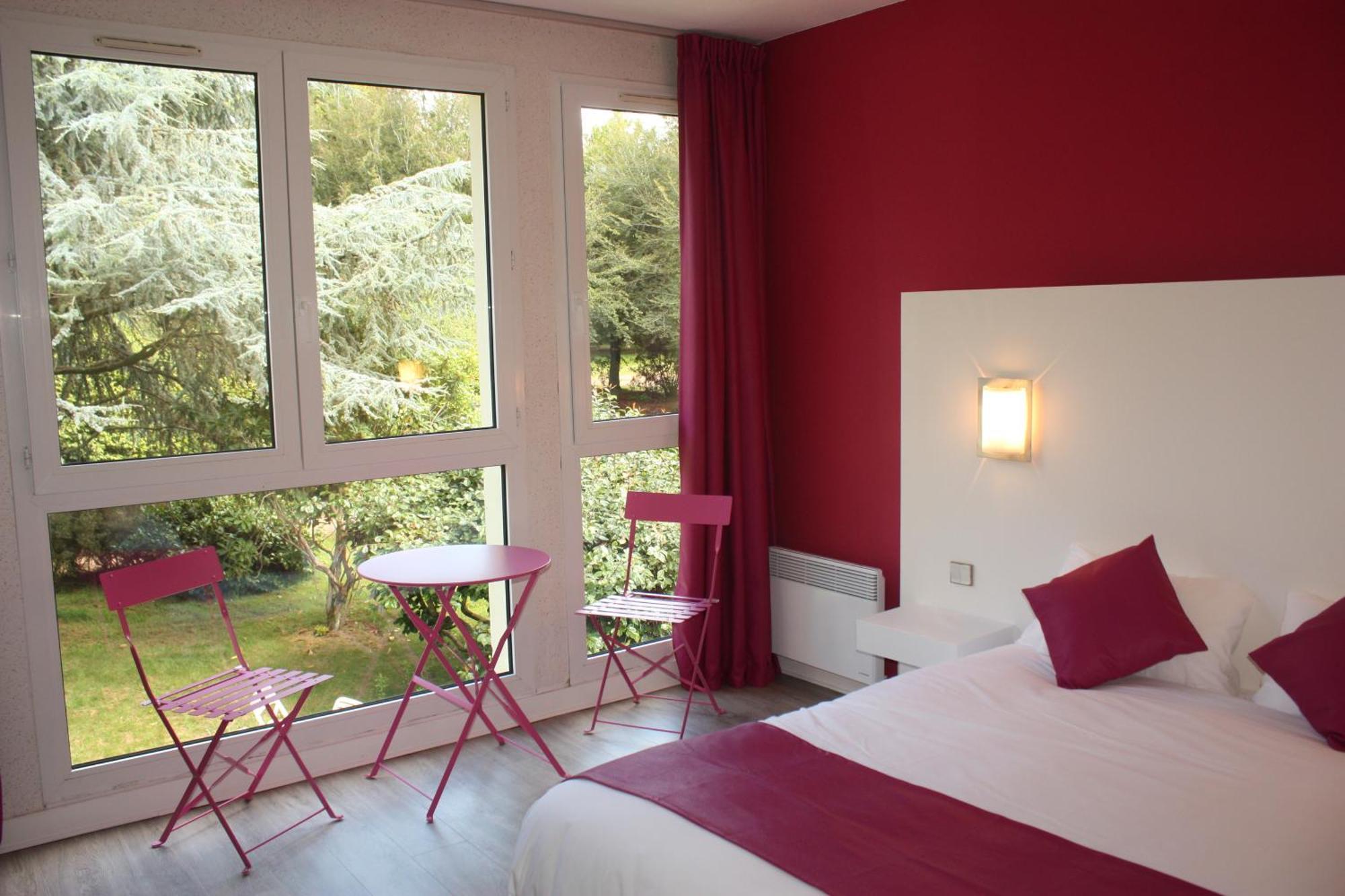 Latitude Ouest Hotel Restaurant & Spa Locronan Exterior foto